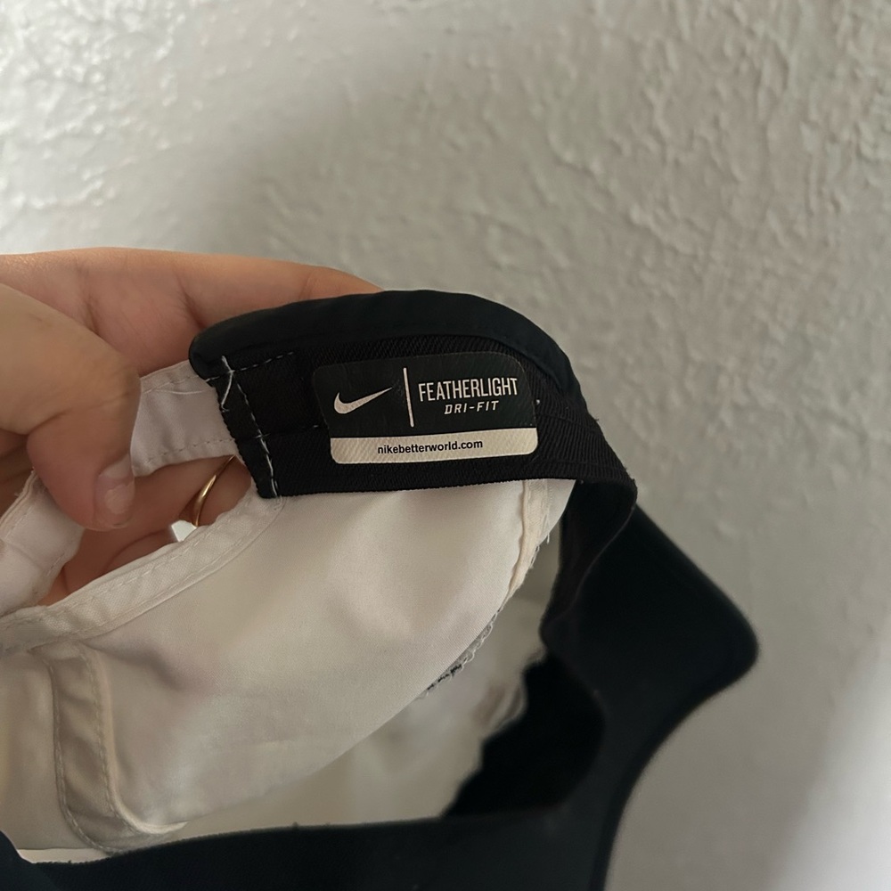 Nike Featherlight Adjustable Hat White - Picture 6 of 7